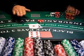 Layanan hiburan dengan sports betting dan permainan casino di platform digital win138